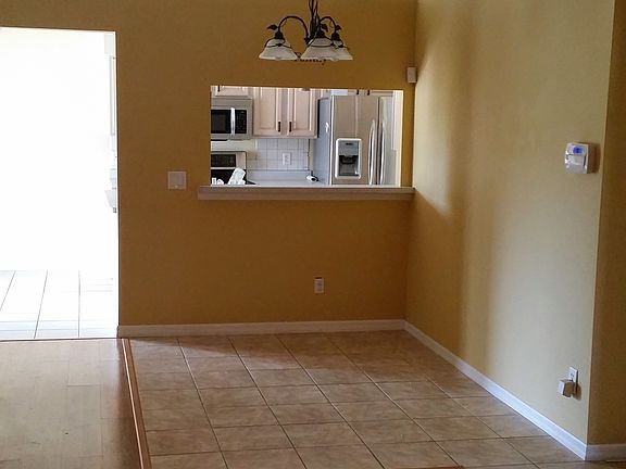 3rd image of 17346 Meadow Lake Cir