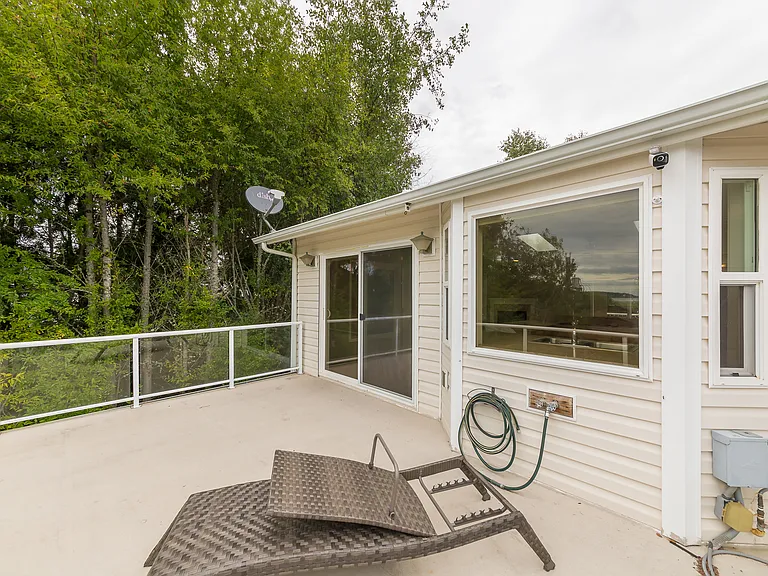 1197 Nimitz Dr — Photo 4