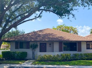 205 Club Dr, Palm Beach Gardens, FL 33418