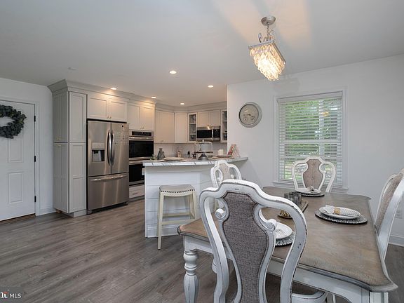 4th image of 5576 Harmony Woods Dr