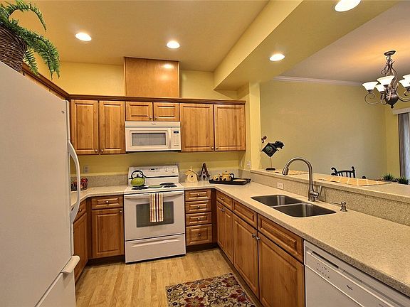 2nd image of 10700 SE 260th St Unit P103