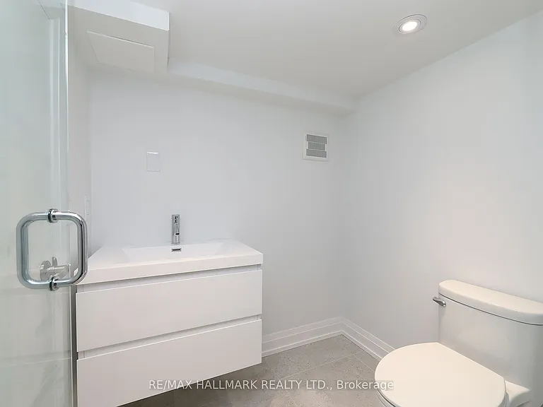 38 Halton St — Photo 14