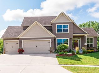 1738 Shannon Oaks Blvd NE, Rochester, MN 55906