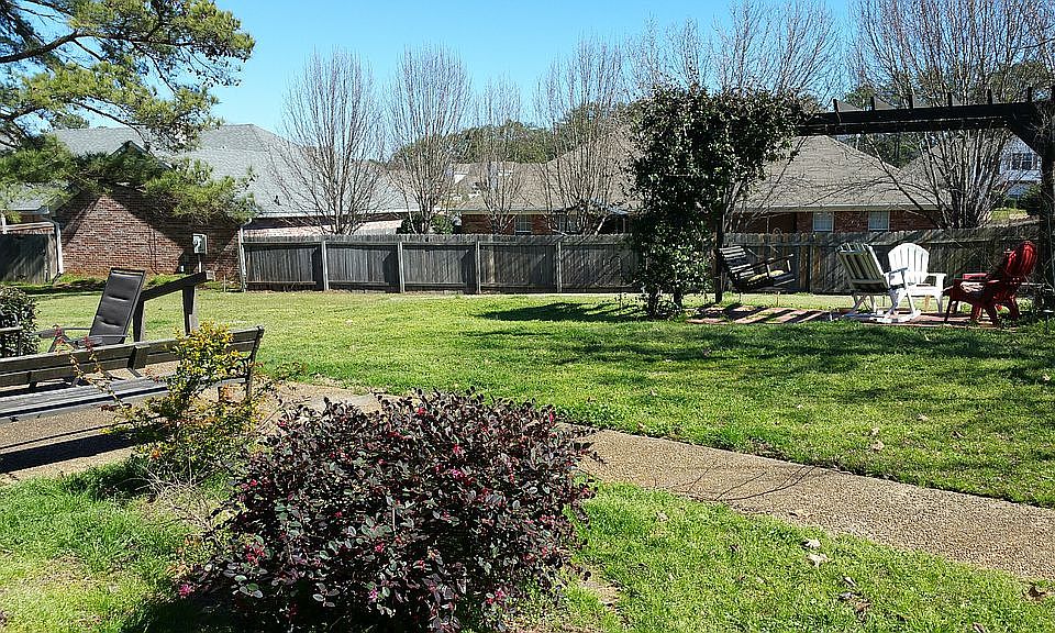 1st image of 25 Lake Barnett Dr