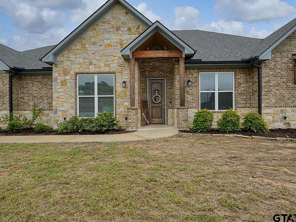 3rd image of 4999 Lago Vista Dr