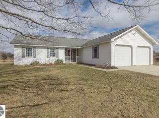 11935 Denver Rd, Coleman, MI 48618