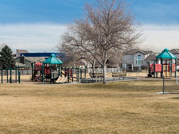 Park is 2 blocks away