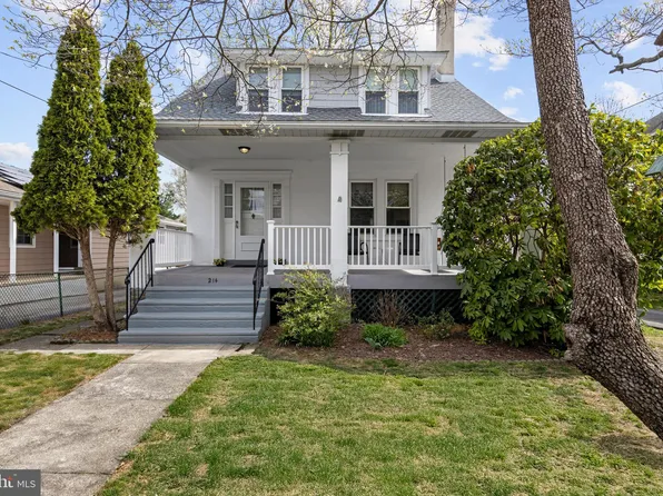 214 Rutledge Ave, Morton, PA 19070