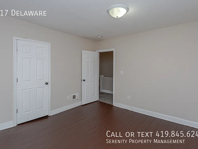 517 W Delaware Ave — Photo 19