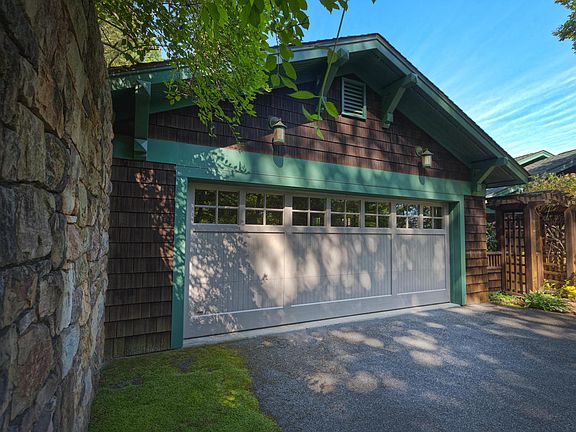 5th image of 3446 Woodland Hills Ln SW