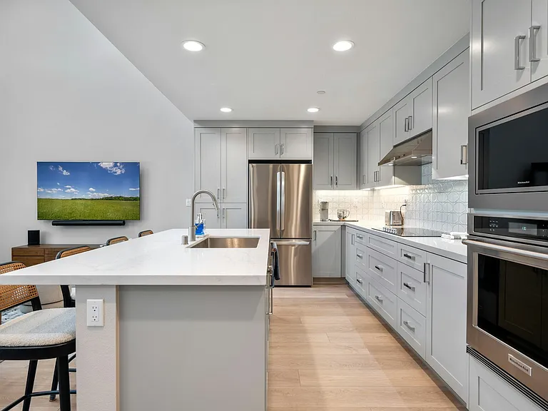 2906 Foundry Ct — Photo 11