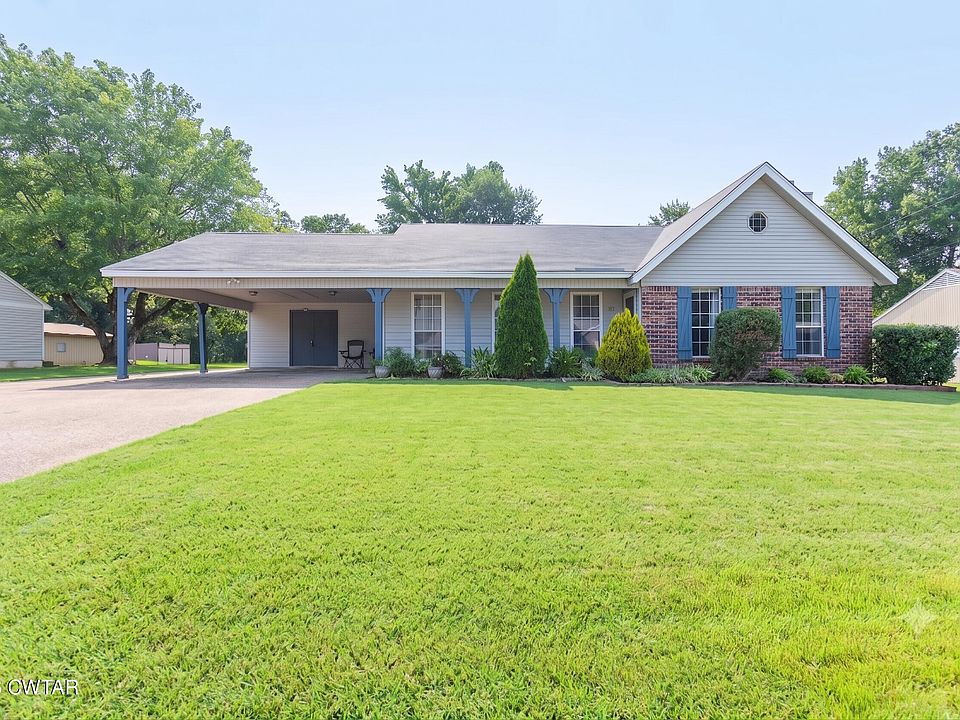 1st image of 43 Buttonwood Dr