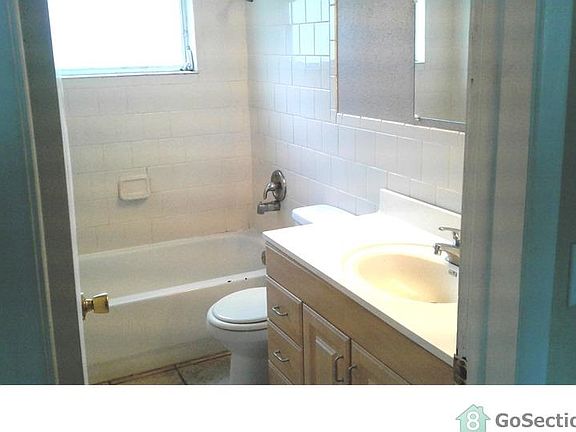 5th image of 7114 Country Club Dr