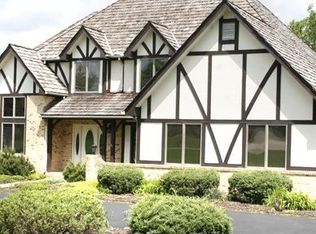 2130 Kehrspoint Dr, Chesterfield, MO 63005