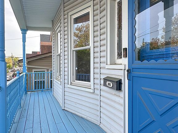 4th image of 203 Brighton Ave
