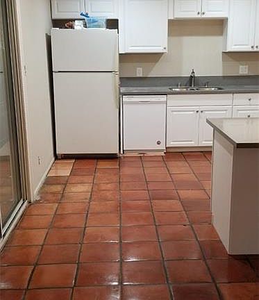 4th image of 333 S Torrey Pines Dr