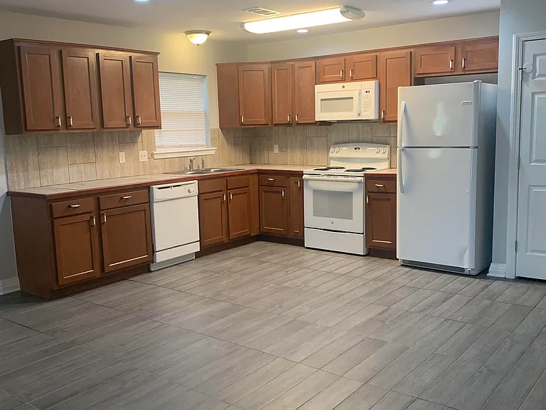 14296 Cassie St #B — Photo 3