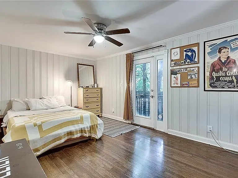706 Charles Allen Dr NE #B — Photo 23