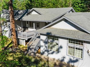 11564 Alta Sierra Dr, Grass Valley, CA 95949