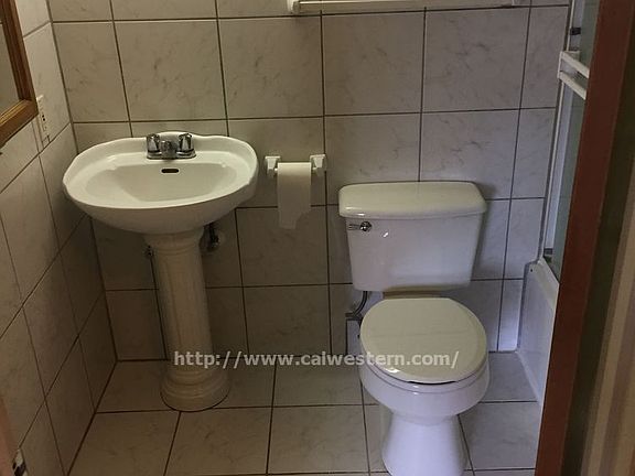 4th image of 758 Warring Dr APT 3
