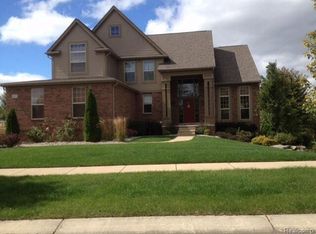 5473 Hillsboro Ct, Commerce Township, MI 48382