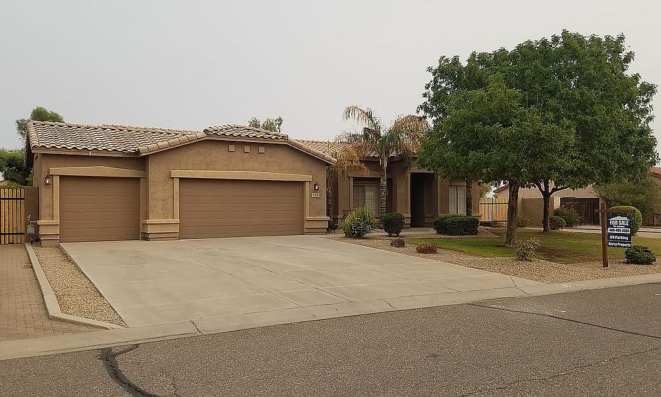 1st image of 136 E Rosebud Dr