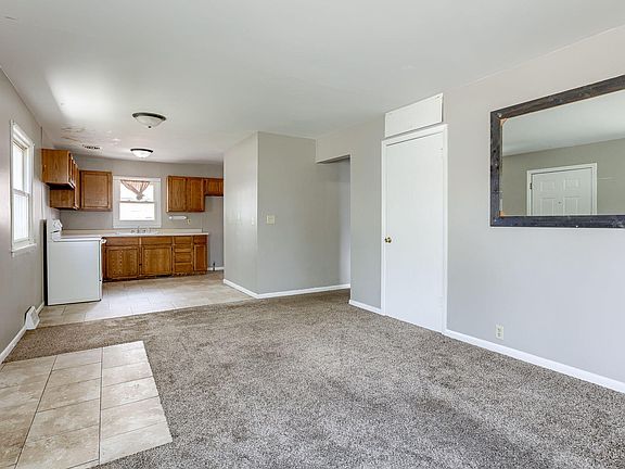 5th image of 3023 6th Ave