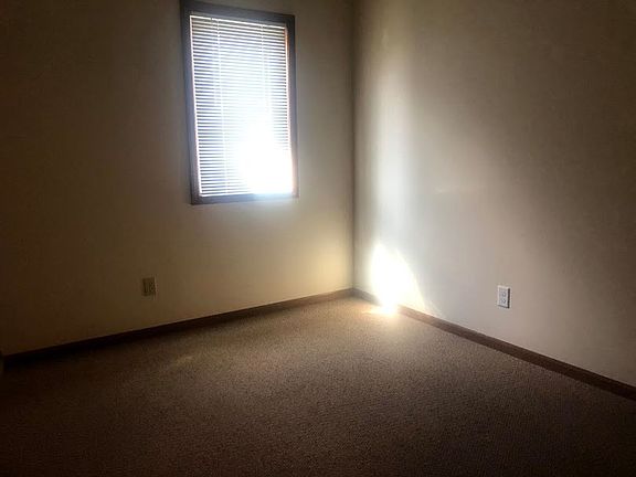 4th image of 1036 W Hillview Dr #C202