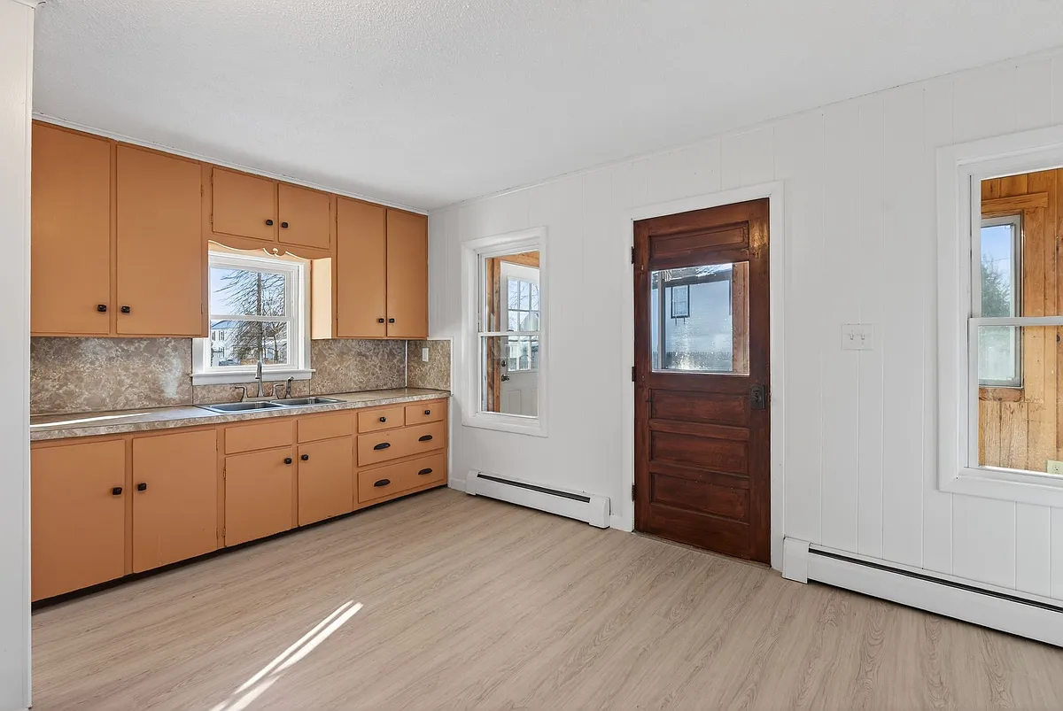 Building Photo - 51 Thompson St #1