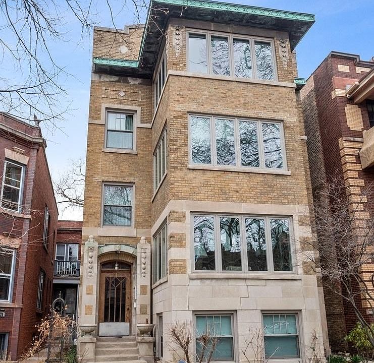 1st image of 1318 W Thorndale Ave