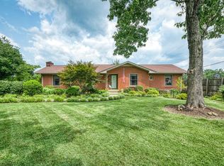 1115 N Crestwood Dr, Cookeville, TN 38501