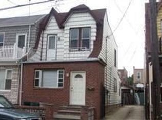 7812 68th Ave, Middle Village, NY 11379