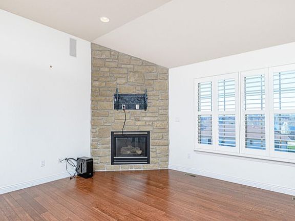 5th image of 3405 Snow Leopard Dr