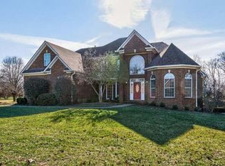 5000 Lupreese Ln #B, Versailles, KY 40383