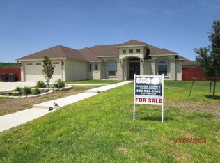 94 Eagle Nest Rd, Eagle Pass, TX 78852