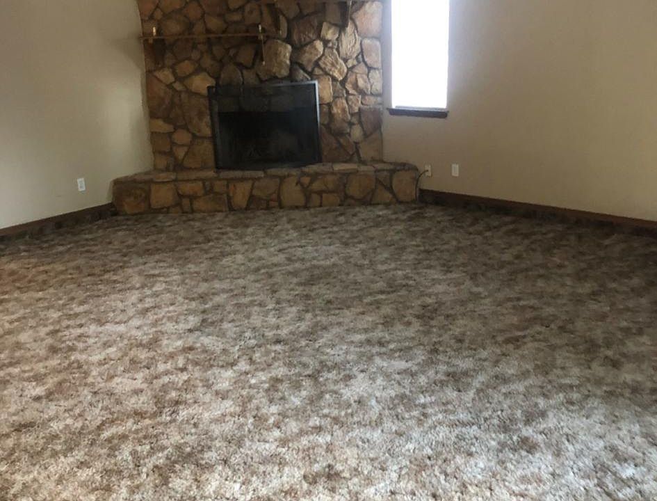 Corner fireplace