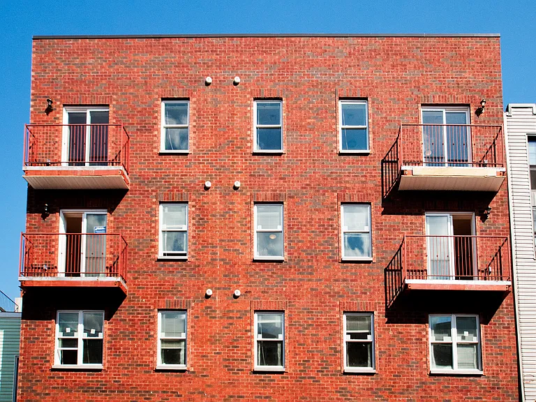 230 Troutman St #1B — Photo 9