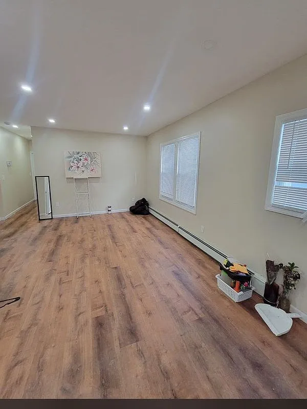 2 bed, 1.0 bath, 924 sqft, $3,000 — Photo 4