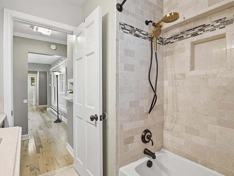 16195 Madoline St — Photo 31