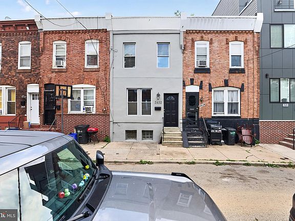 3rd image of 2632 Wilder St