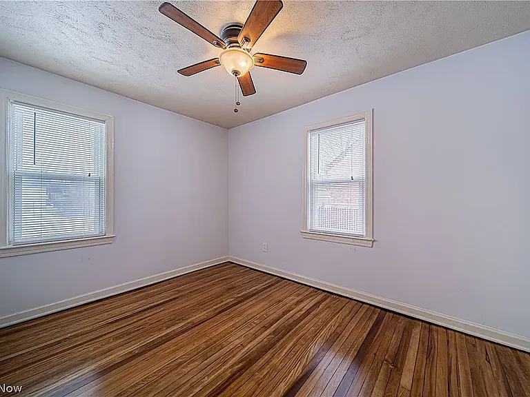 25770 Farringdon Ave — Photo 5