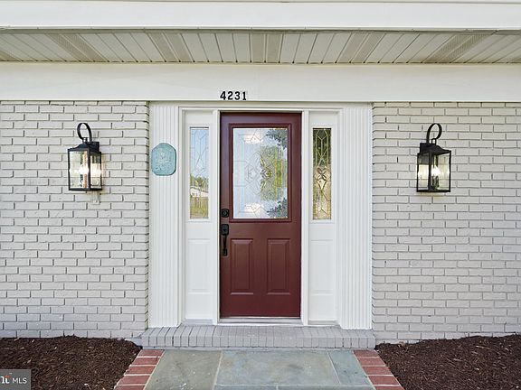 3rd image of 4231 Majestic Ln