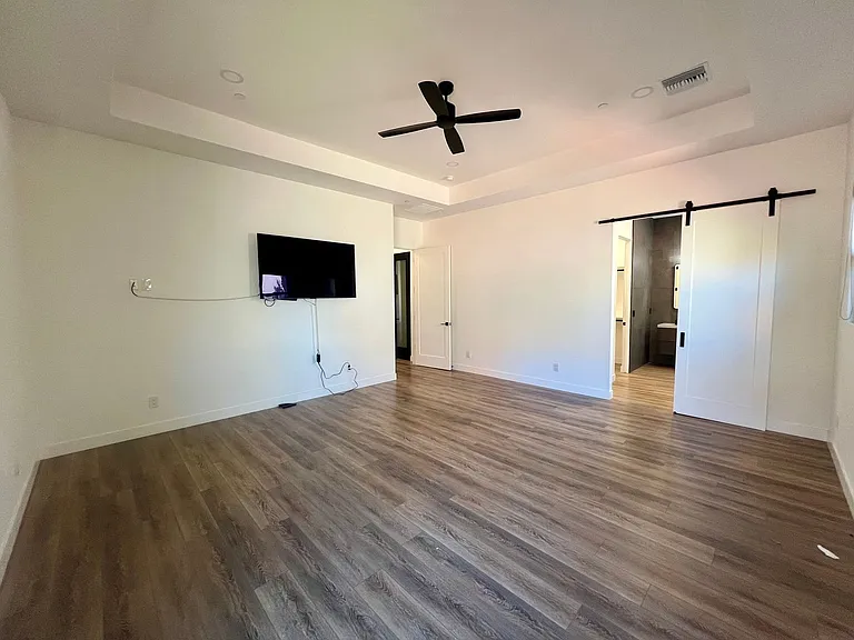 485 Windsong Dr — Photo 17