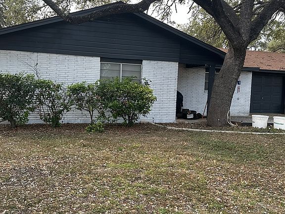 2nd image of 1005 Hondo