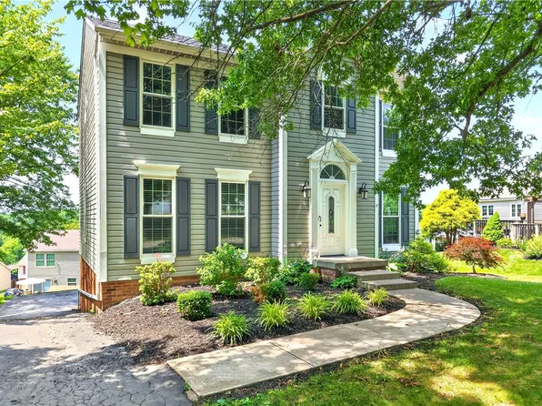 817 Lexington Dr, Aliquippa, PA 15001