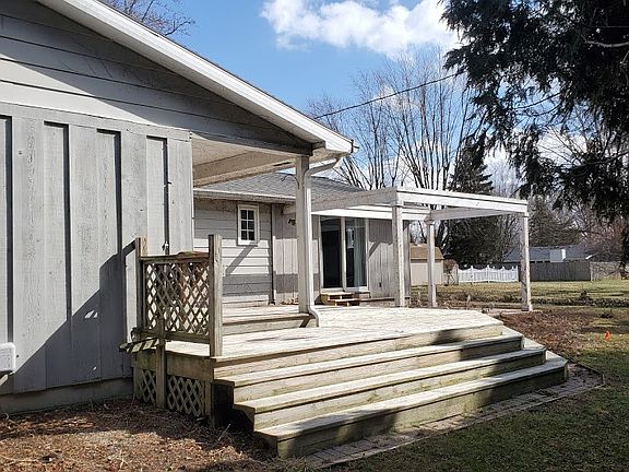 3rd image of 19 Fairfield Park