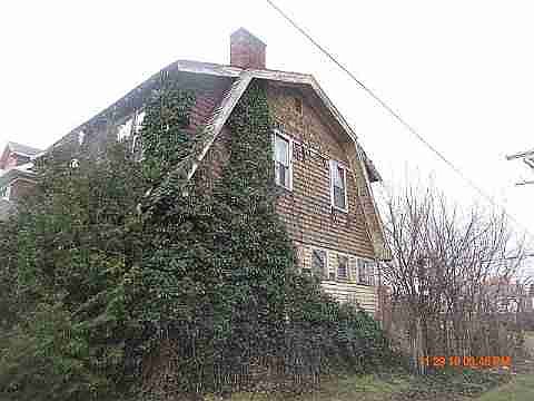 3821 Hazelwood