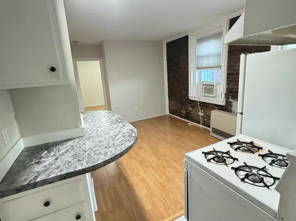 10 Henchman St APT 5M, Boston, MA 02113