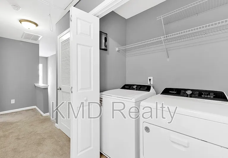 9598 Walkers Glen Dr — Photo 25