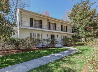 3005 Round Hill Rd, Greensboro, NC 27408